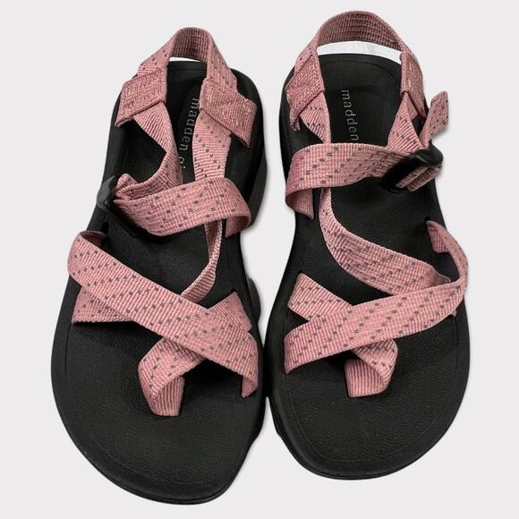 Madden Girl Blush Reflective/Pink Sun Sandals Size 6 Toe-Loop Ankle Strap Buckle - Picture 2 of 8